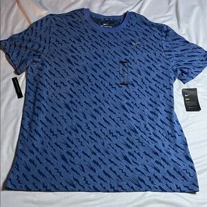 NWT Nike Dr-Fit Tshirt